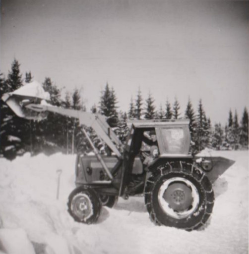 Valmet 565 sai nokkansa alle lämpöiset hiilet kovimmilla pakkasilla.